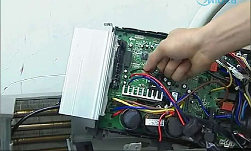 高州美的空调电话是多少